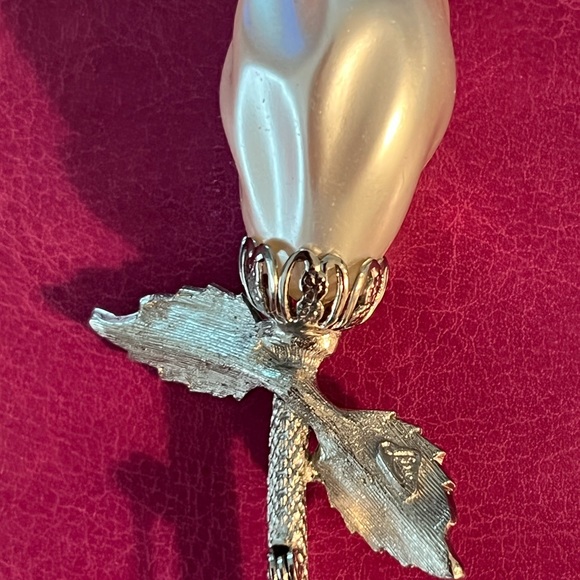 Vintage LISA Huge Pearl Flower BROOCH 6 inches Long Silver Plate New - Picture 2 of 7